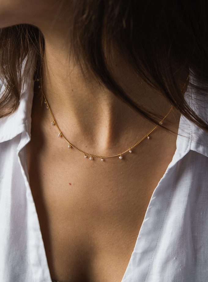 Light Scattered Pearl Necklace in Gold Vermeil