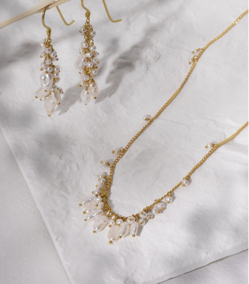 Baroque pearl necklace and earrings set